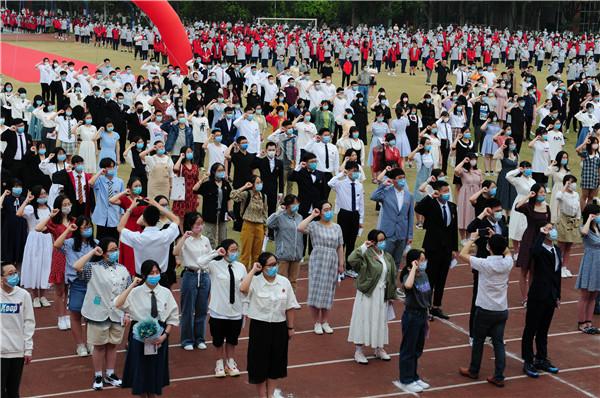 德外學(xué)子成人禮：今天起，我把責(zé)任扛在肩上
